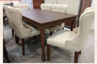 Aristo Dining Set in Fine Walnut Finish